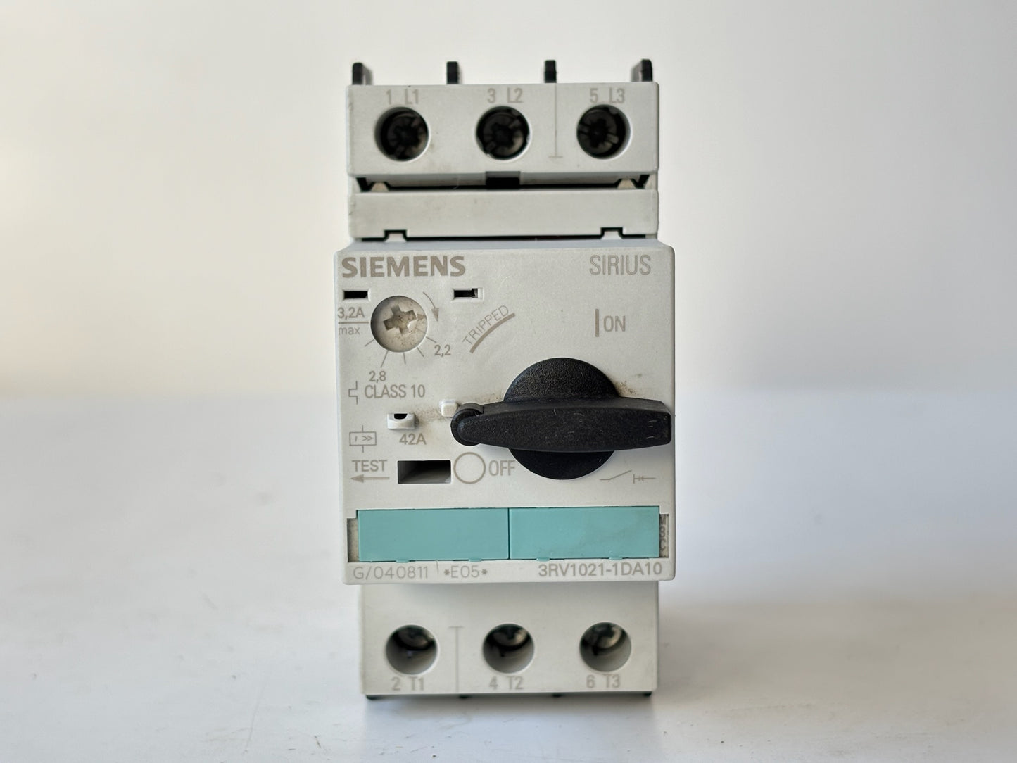 2PK Siemens 3RV1021-1DA10 SIRIUS S0 Motor Protection Circuit Breaker 2.2-3.2 A