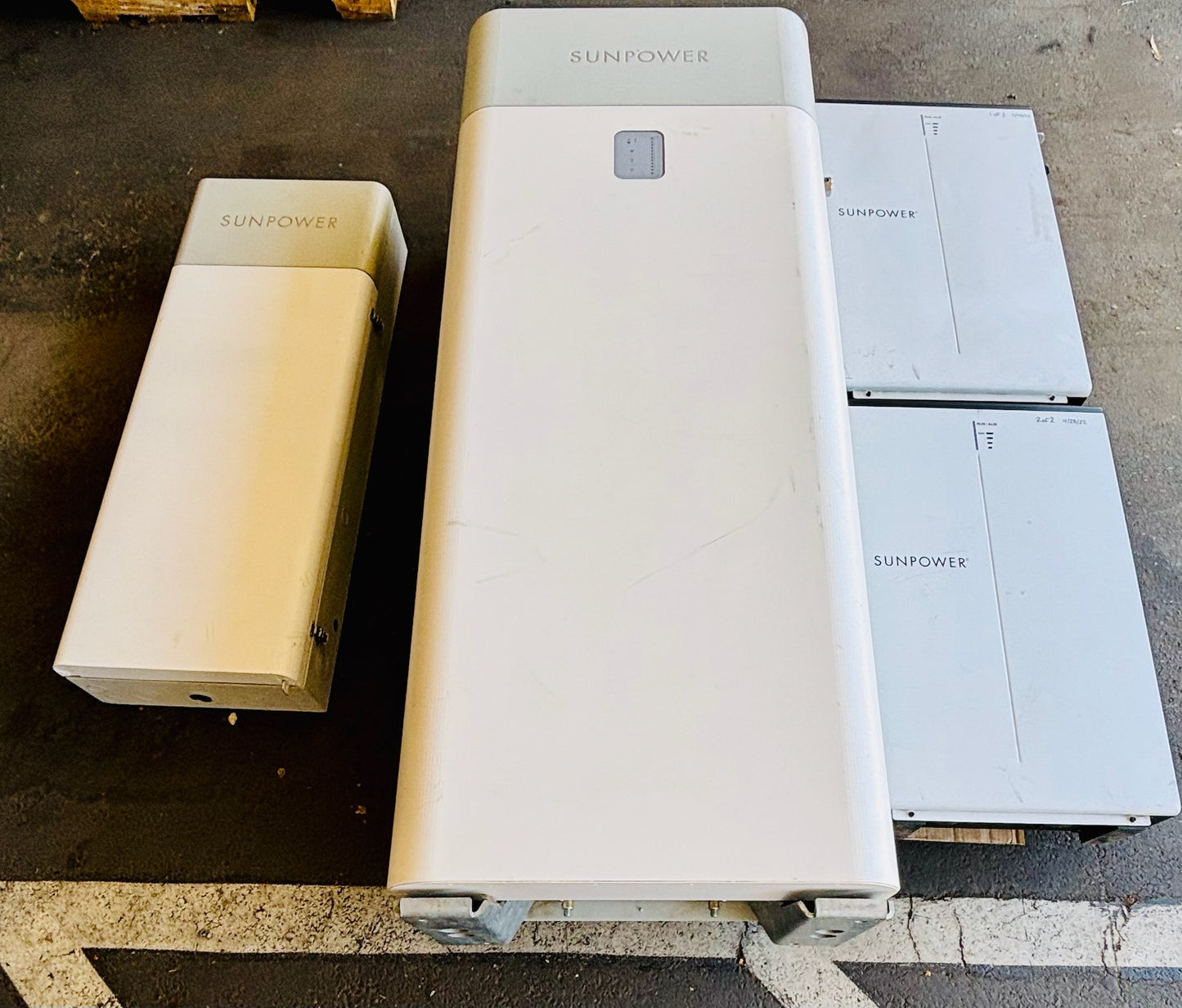 Pre-Owned SunPower SunVault Storage System PVS6, SV-HUB-01-B, SPWR-M0012