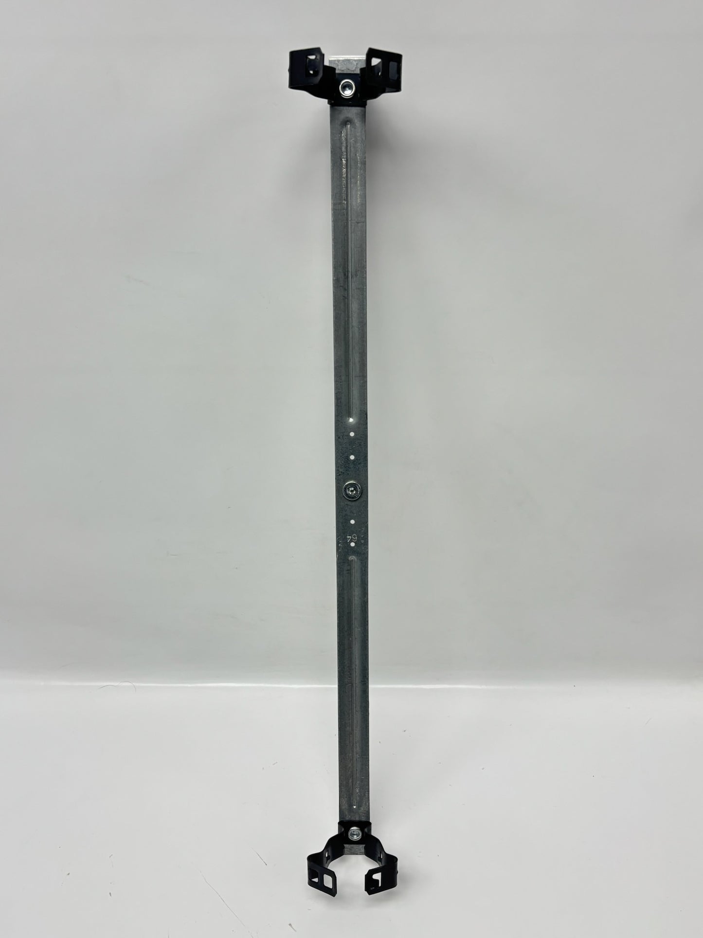50PK nVent CADDY 812MB18S Combination Box and Conduit Hanger