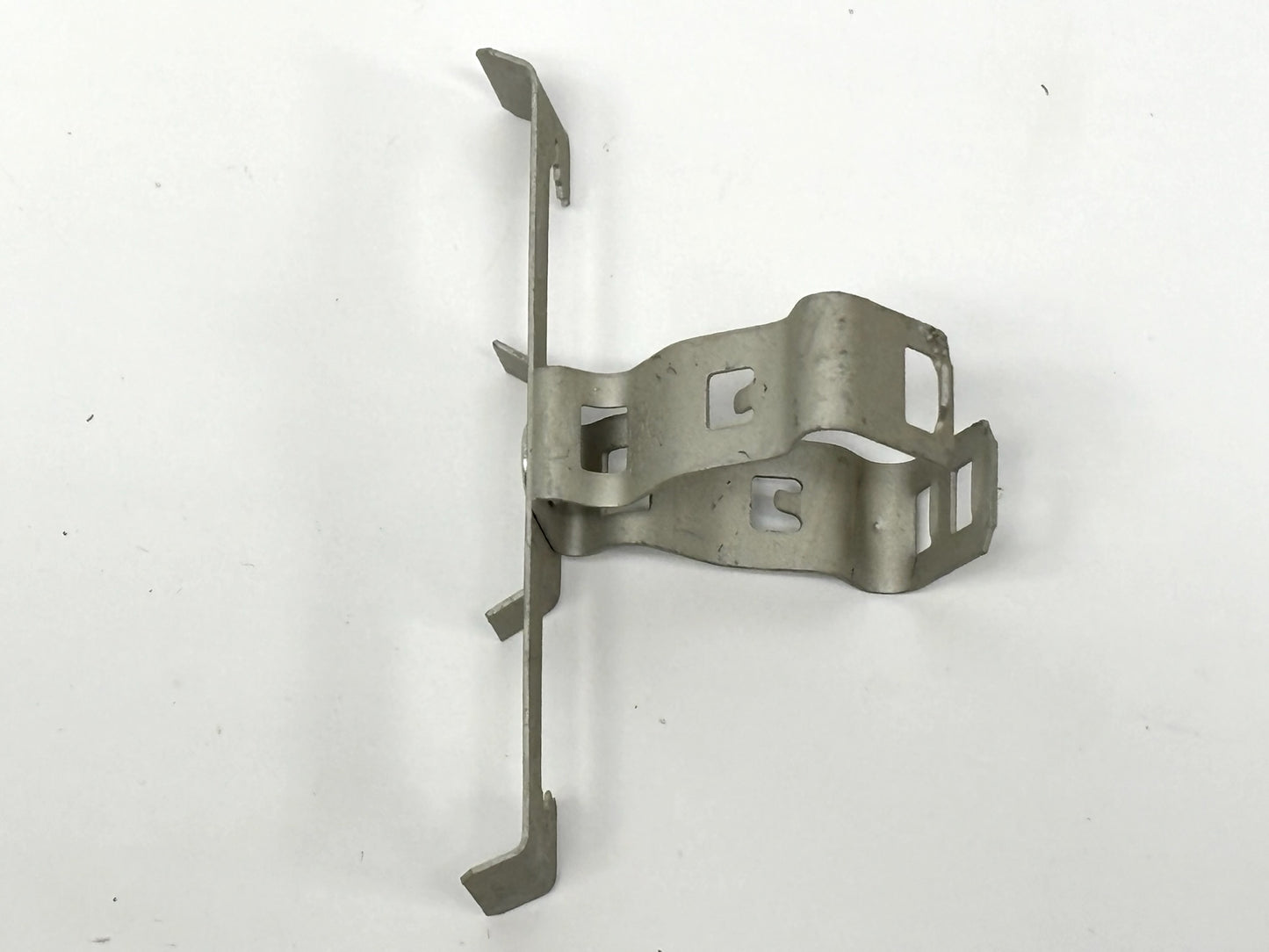 100PK nVent CADDY 4Z34812M Snap-Close Conduit Clip