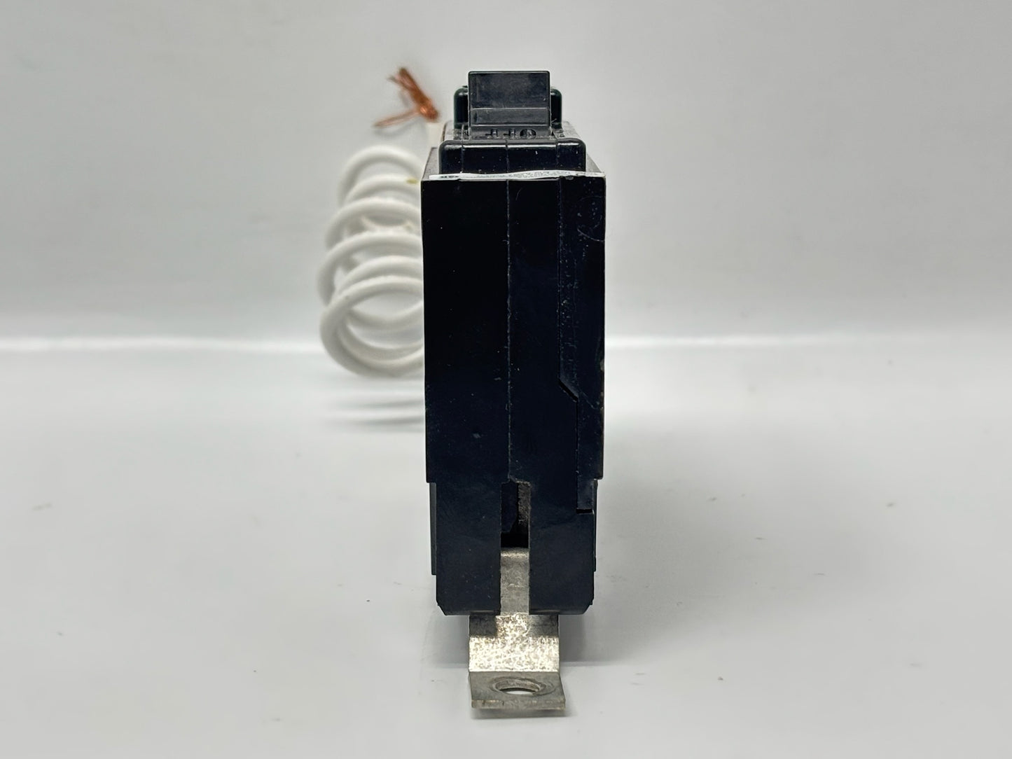 2PK Eaton QBGFT1020 Ground Fault Circuit Breaker – 20 A, Single-Pole (used)