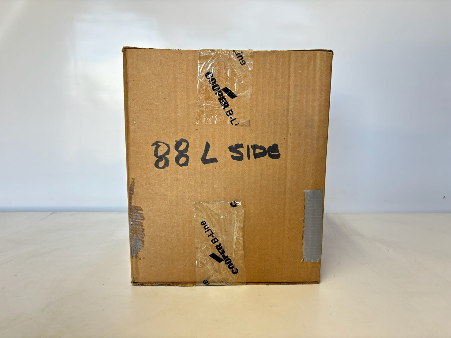 Cooper B-Line 88L Side Screw Cover Wireway 90 Degree Elbow Side Opening 8x8