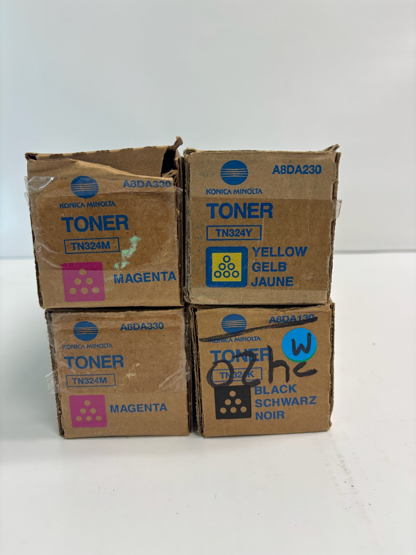 4 Genuine Konica Bizhub C258,C308,C368 Magenta, Yellow & Black Toners TN324 MMYK