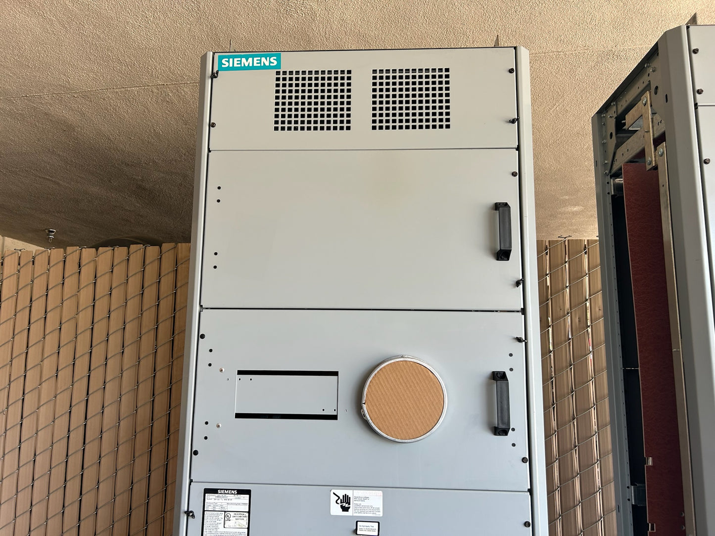 SIEMENS 800 AMP Switchboard & Meter 208Y/120V 60hz 3 Phase 4 Wire Distribution