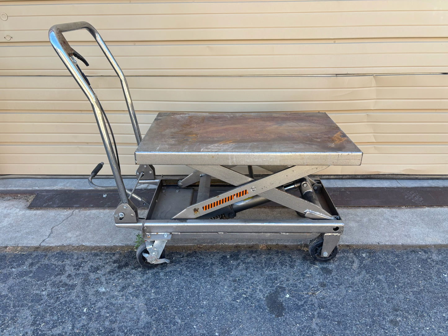 Hydraulic table Cart 20 x 32