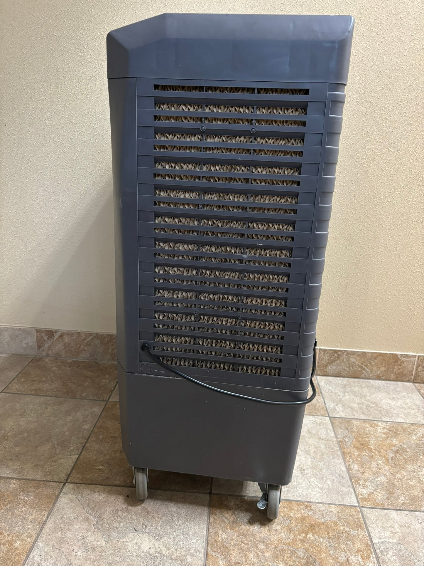 Hessaire MC37V Evaporative Cooler / Swamp Cooler, Gray 3100 CFM (Local Pick)