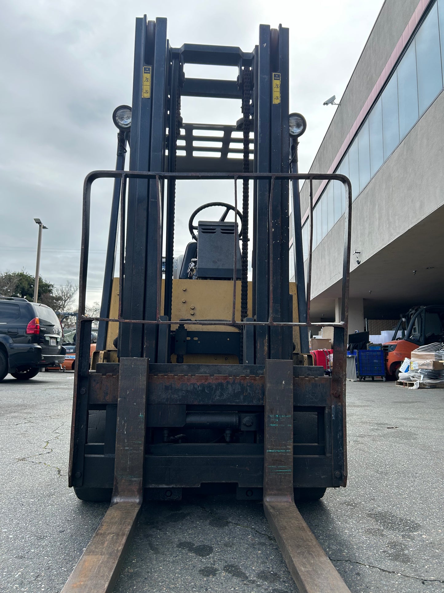 Caterpillar 1990 T40D Forklifts LIFTING Equipment Cap 5100 lbs Atch 10.75FT High