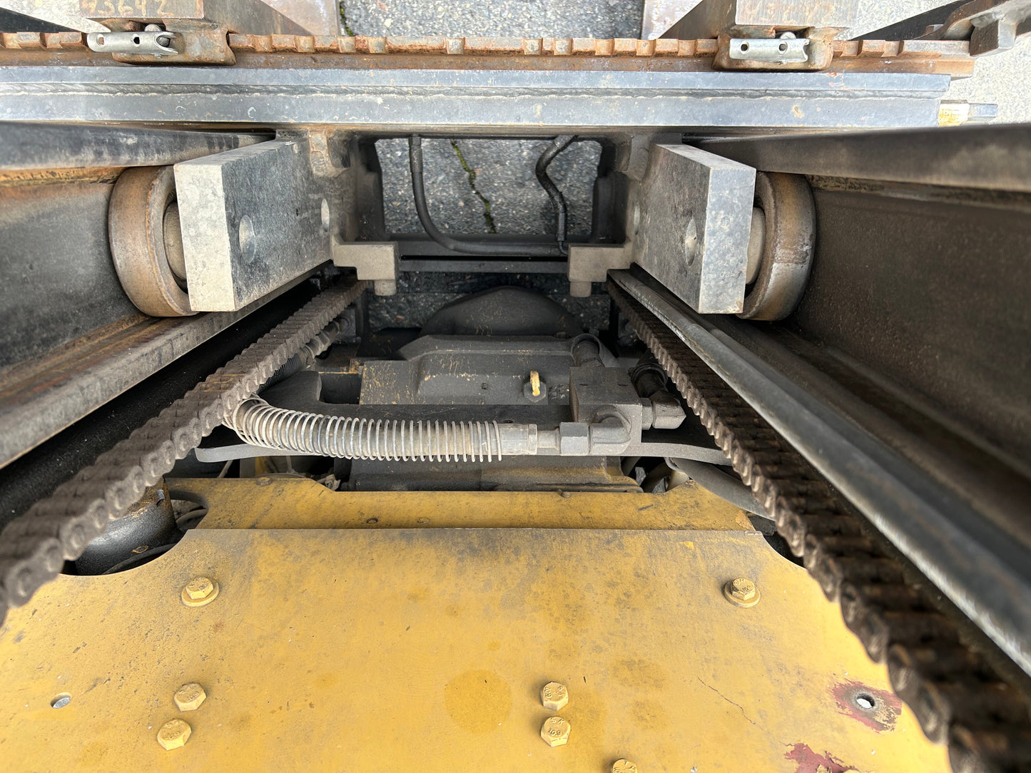 Caterpillar 1990 T40D Forklifts LIFTING Equipment Cap 5100 lbs Atch 10.75FT High