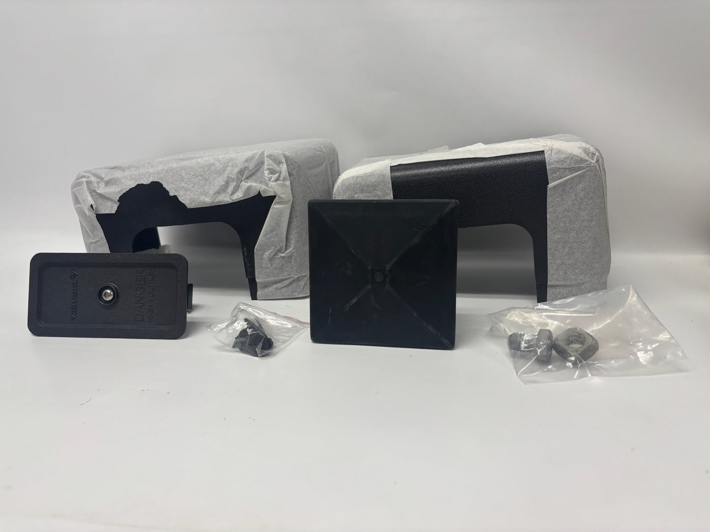 Valmont J156764 Heavy-Duty Industrial Component for Structural Applications