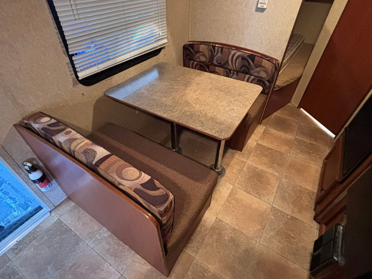 2012 Dutchmen Sport 185DB RV- Travel Trailer Sleeps 7 Person Cold AC