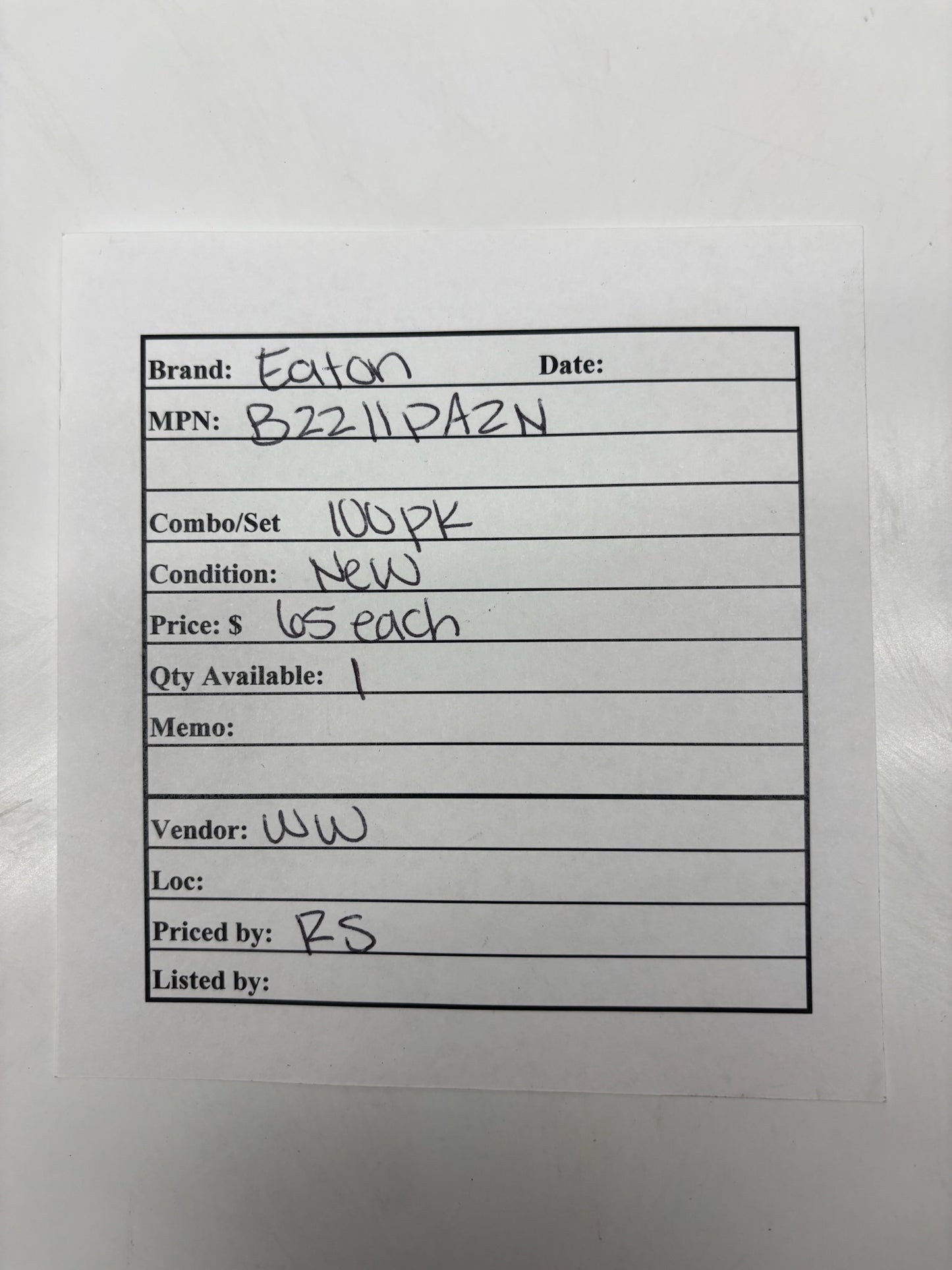 100 PK Eaton B-Line B2211PAZN 1-1/4" Two-Piece Pipe Clamp for Conduit Support