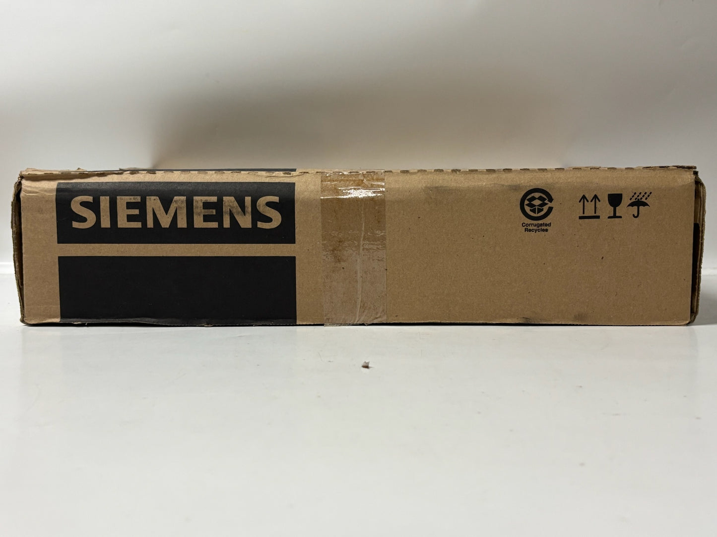 Siemens SN1212L1125 Main Lug Load Center 12-Spaces 12-Circuits 120/240V