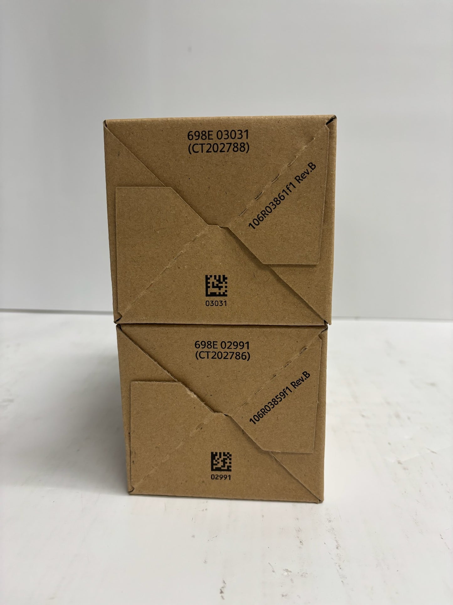 2 Genuine Xerox VersaLink C500, C505 Standard-Cap. CY Toner 106R03859, 106R03861
