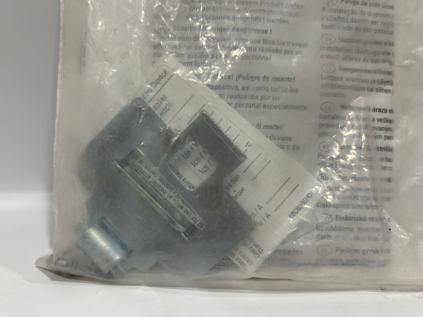 Eaton PDG2XPLKT Padlock Hasp Kit for Power Defense PD2 Frame 2 Breakers