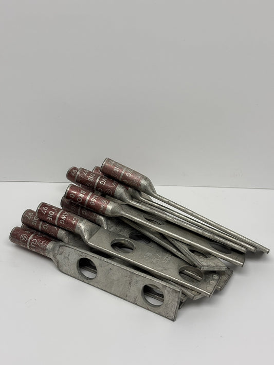 13 PK Burndy YA2C2N Compression Lugs – Heavy Duty Electrical Connectors