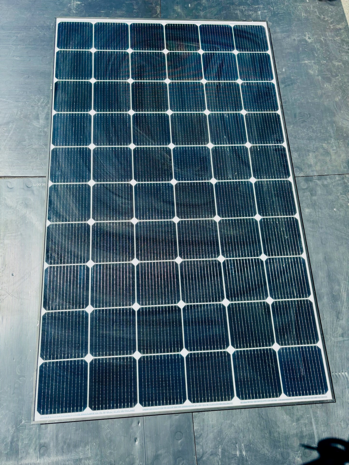 LG375N1C-A6 375W Monocrystalline Solar Panel – LG NeON 2 (Local Pick Up)