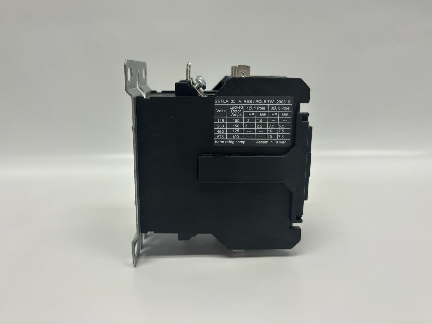 Eaton C25DND325A 25A 3-Pole Definite Purpose Contactor