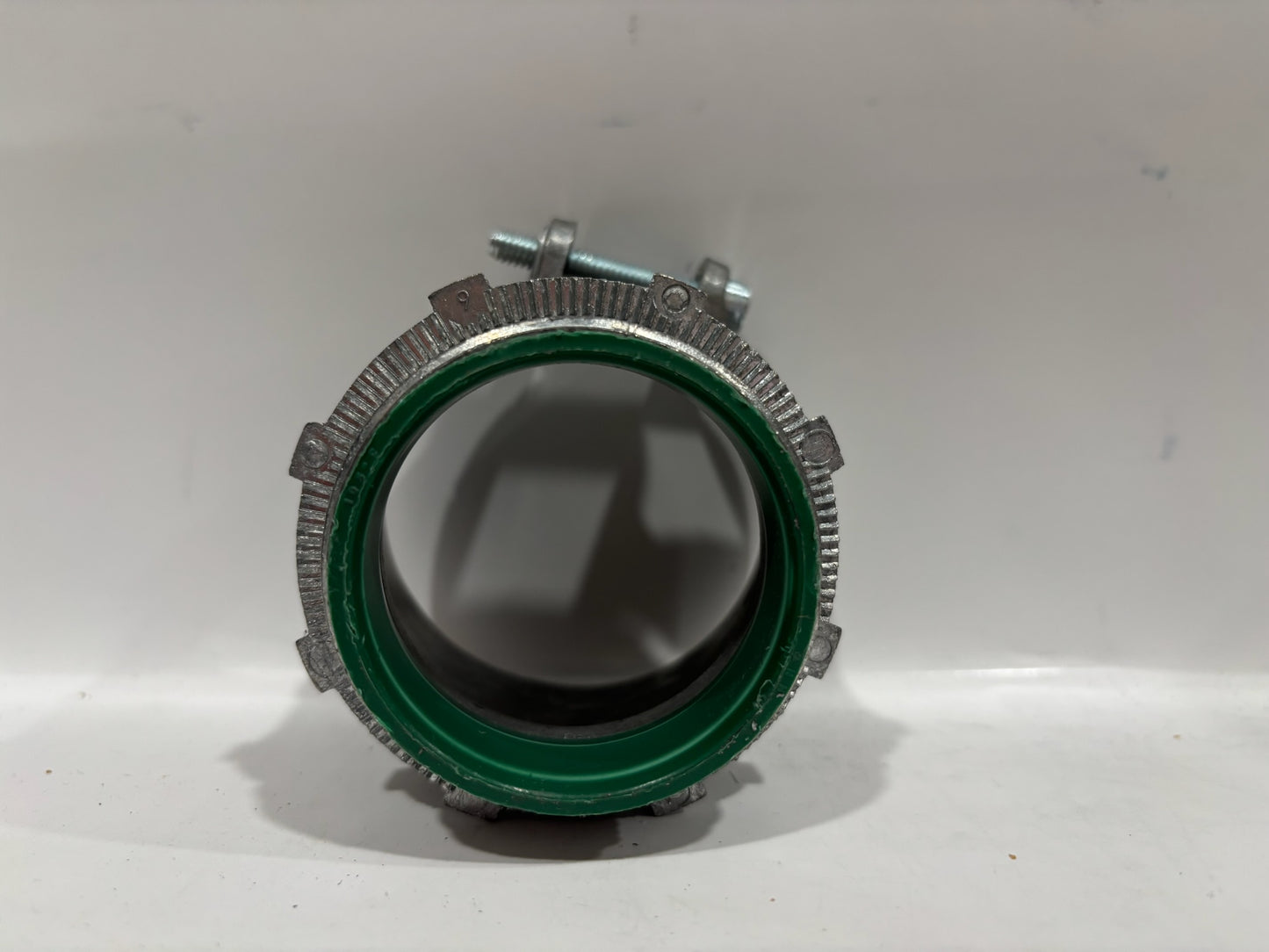 9 PC Bridgeport 416-DCI2 2" Squeeze Connector For FE Flexible Metal Conduit