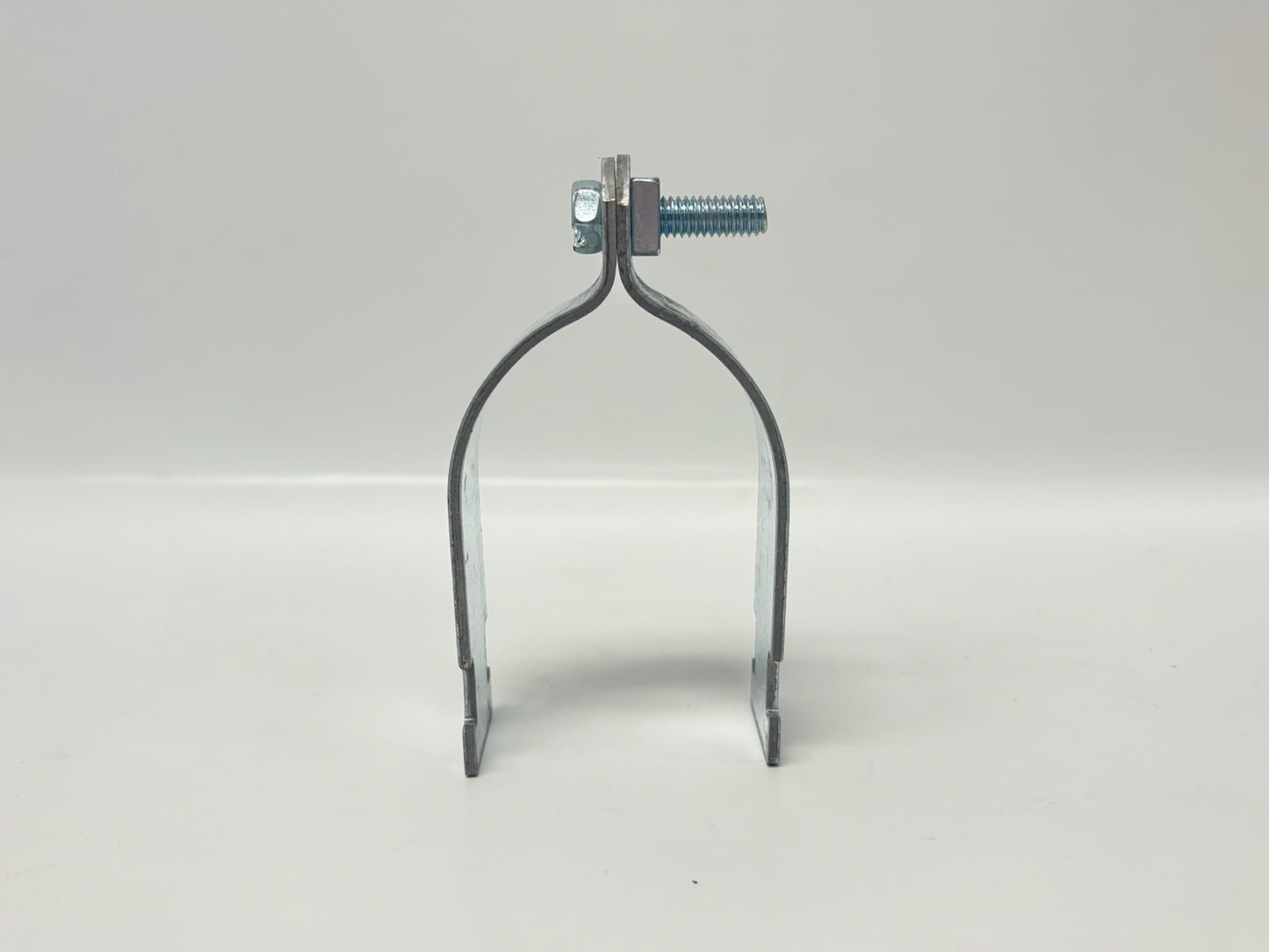 42 PK B‑Line B2014 2‑1/2″ Pre‑Assembled Pipe/Conduit Clamp – Channel Mount