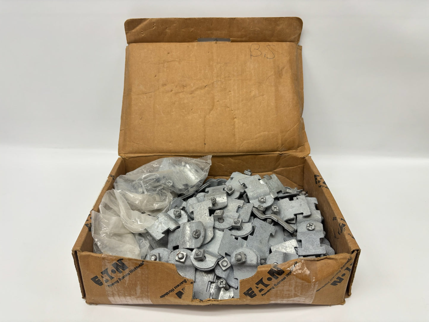 100 PK B-Line B2008PAHDG 1/2" Rigid Conduit Clamp, HDG, Pre-Assembled
