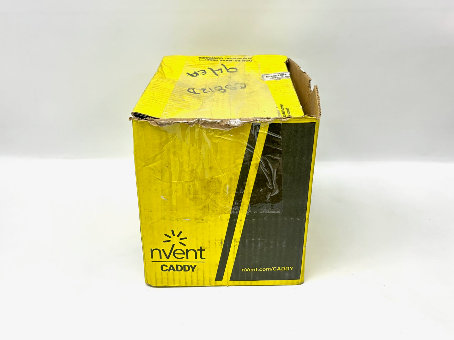 94 PK nVent CADDY CS812D Conduit/MC‑AC to Stud Mount, ½–¾″ EMT