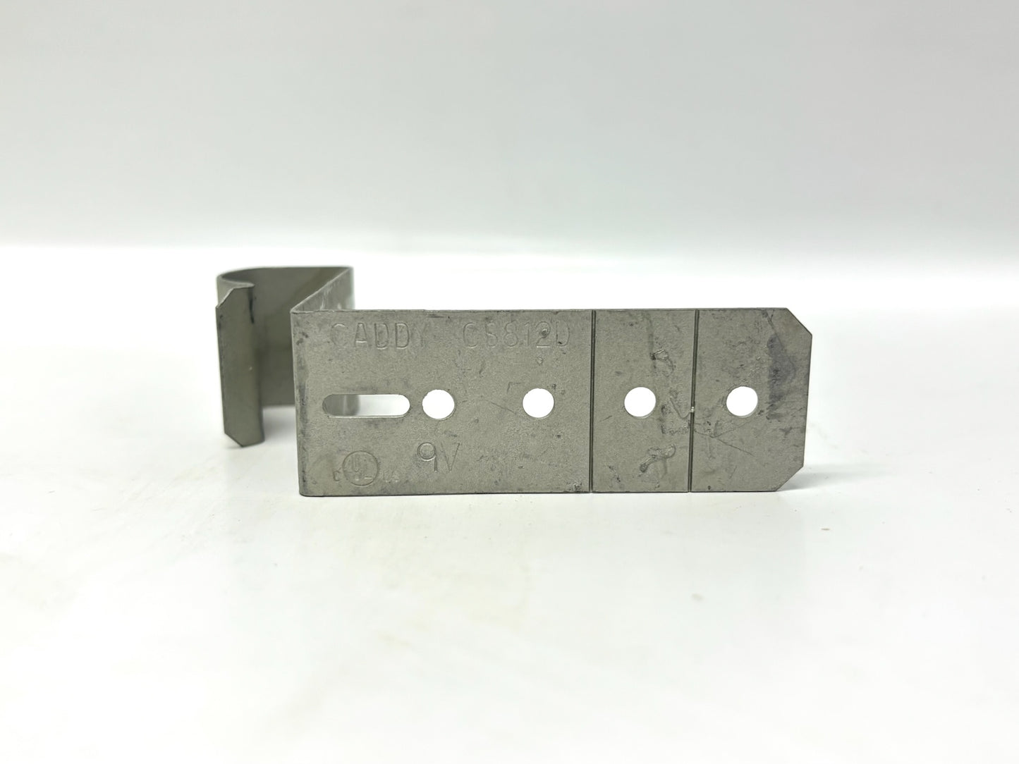 94 PK nVent CADDY CS812D Conduit/MC‑AC to Stud Mount, ½–¾″ EMT