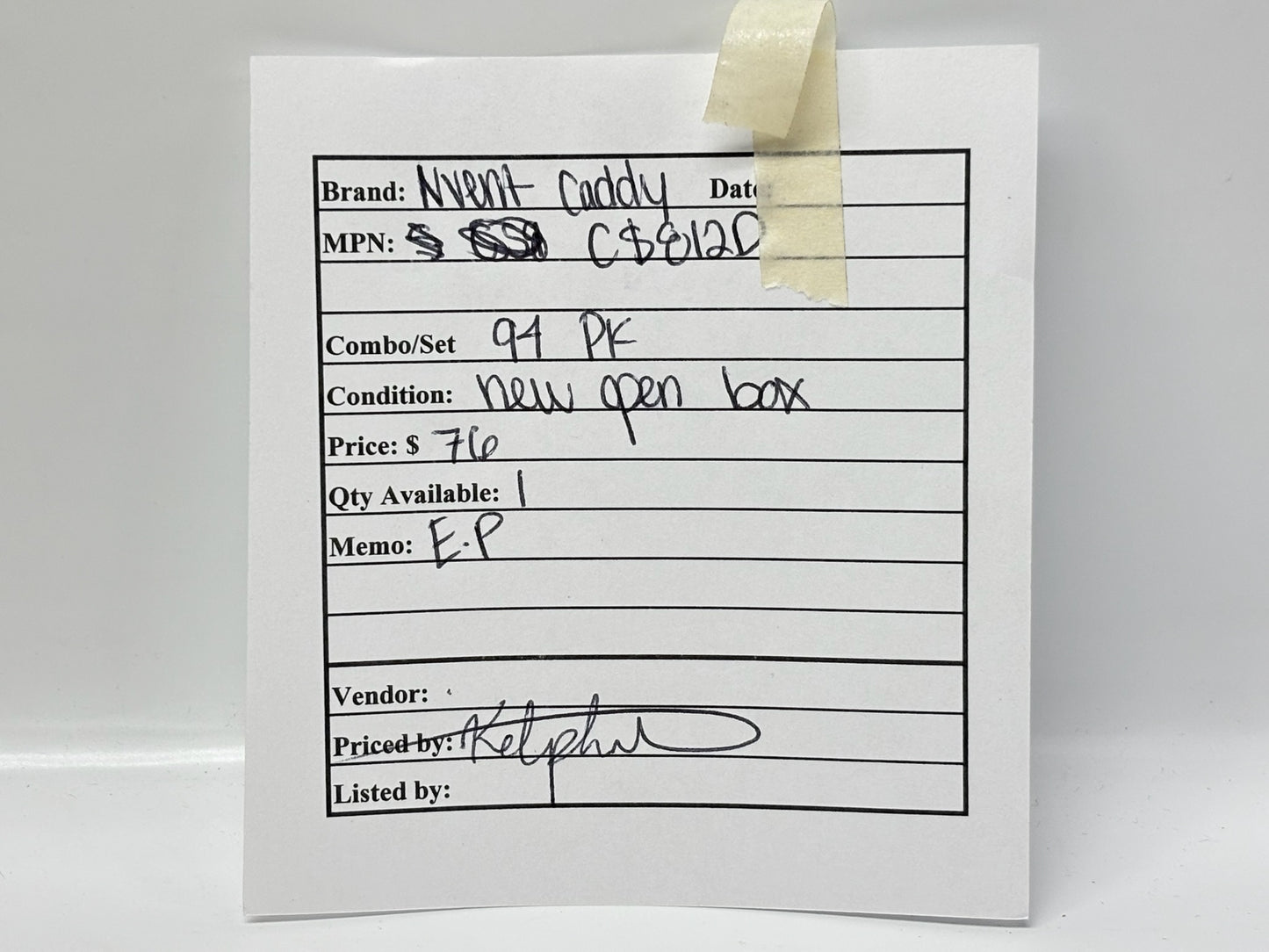 94 PK nVent CADDY CS812D Conduit/MC‑AC to Stud Mount, ½–¾″ EMT
