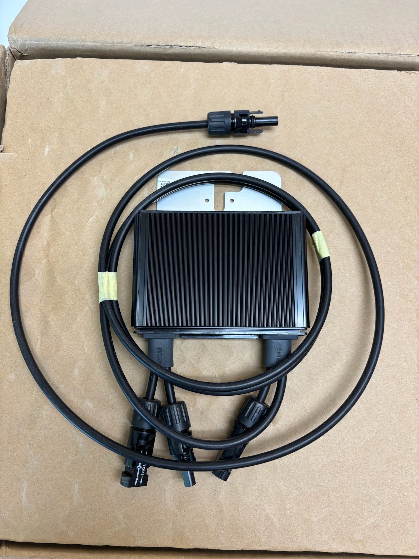 15 PK New SolarEdge S440 Solar Panel Power Optimizers – 440W (No Original Box)