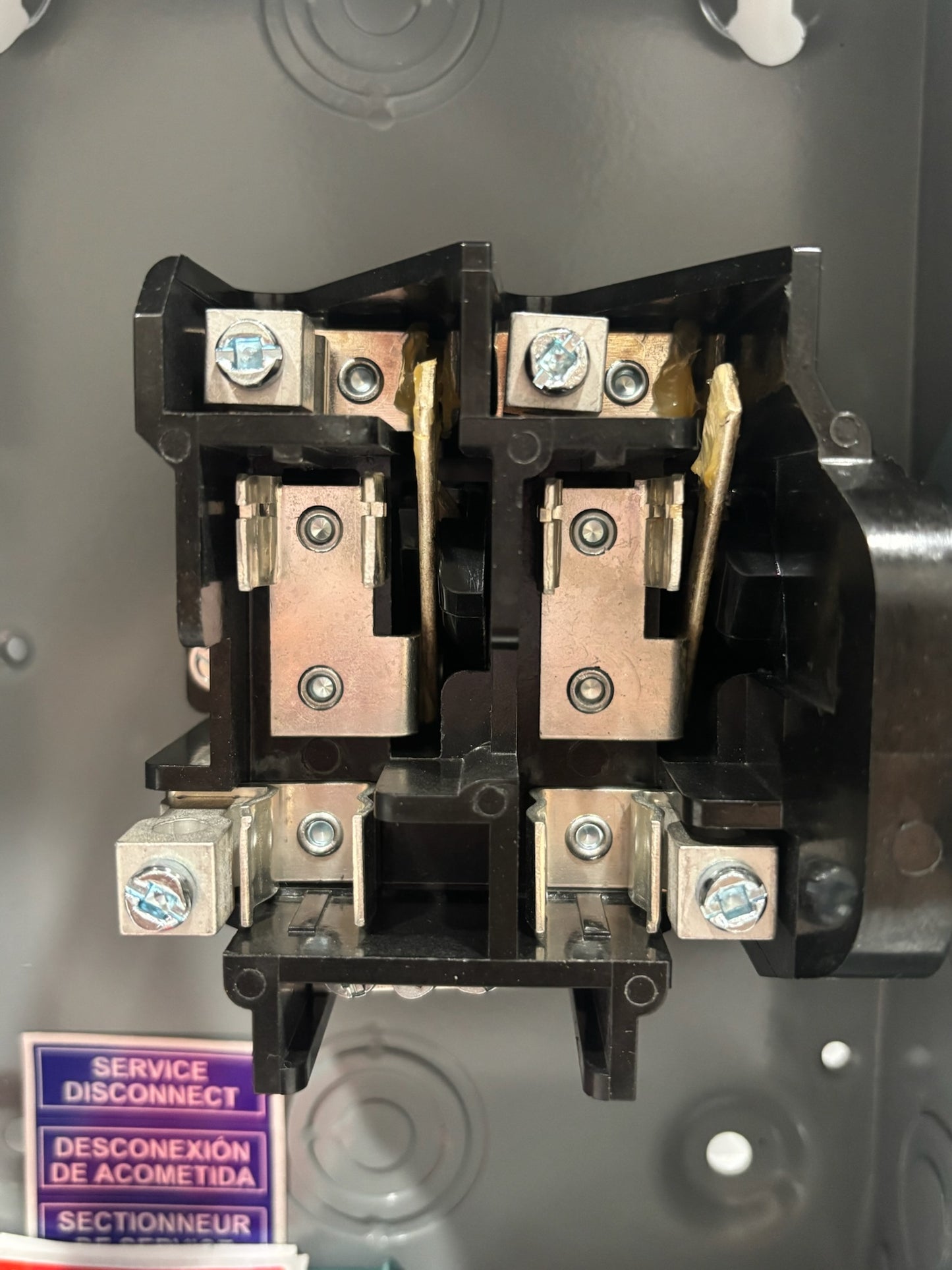 Square D D221N General Safety Switch, 2P3W, 30 A, 240 Vac No Box, With Minor Scratches
