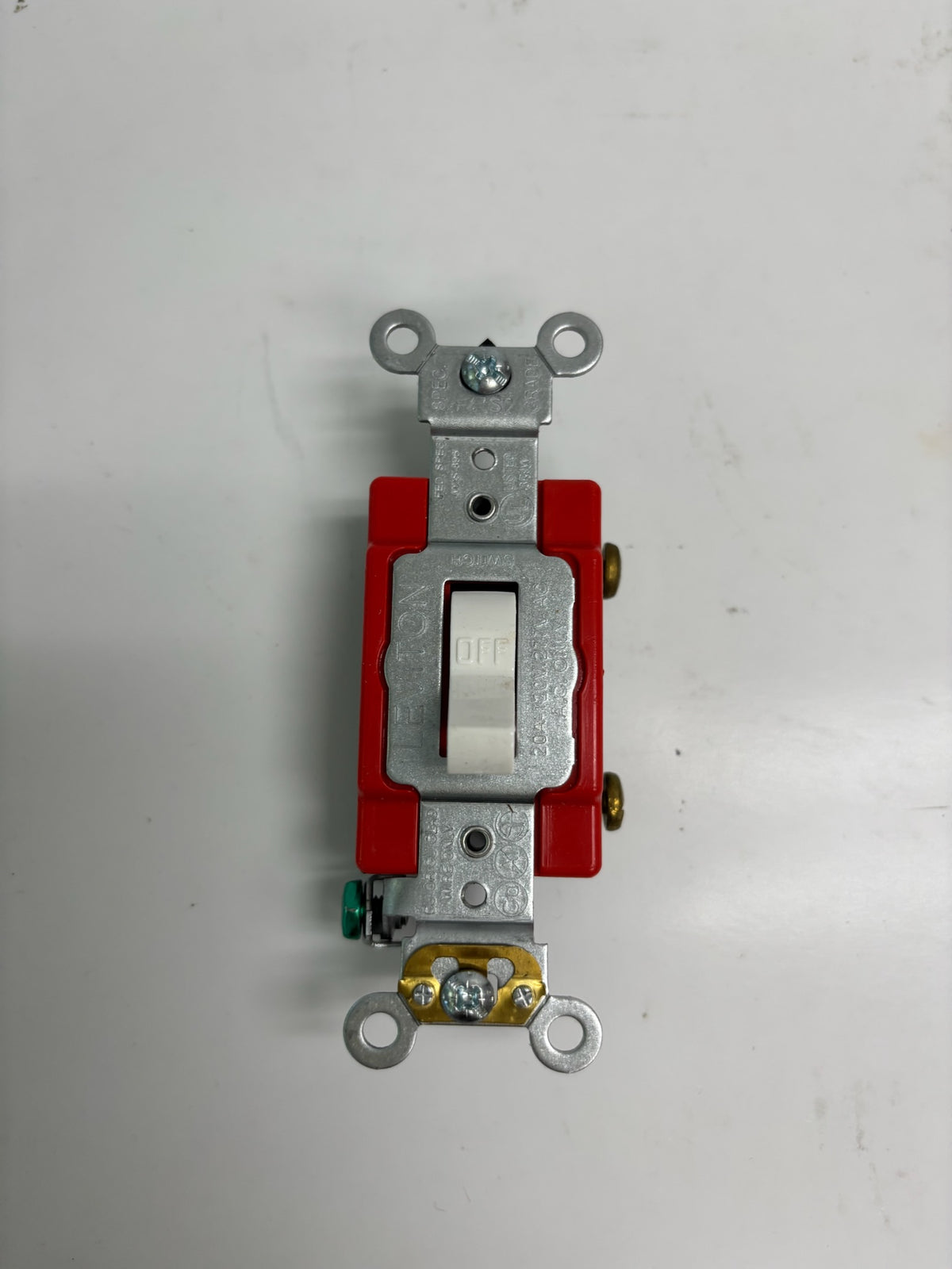 33 PK Leviton 1221-2W White 20 Amp Toggle Switch, Single-Pole