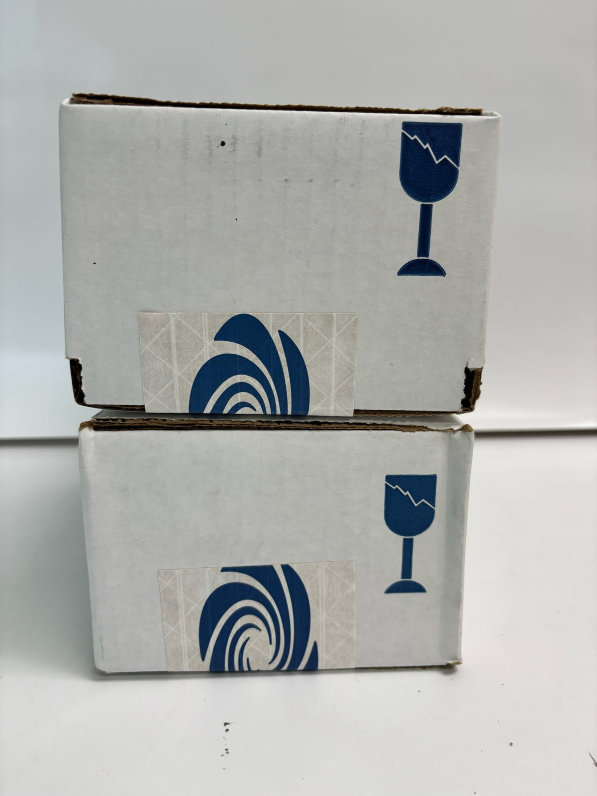 2 PK Crestron FT2A-PWR-US-1-BASIC M201907002, 6510522 AC Power Outlet Module