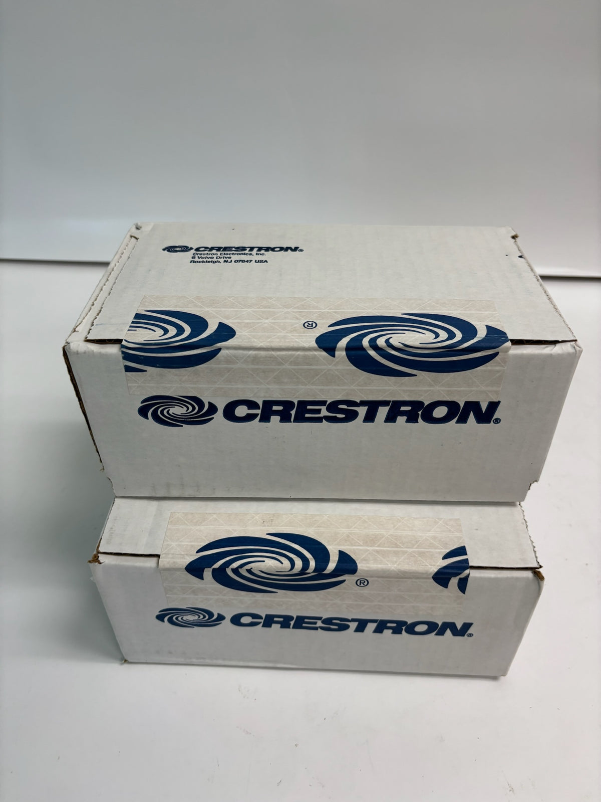 2 PK Crestron FT2A-PWR-US-1-BASIC M201907002, 6510522 AC Power Outlet Module