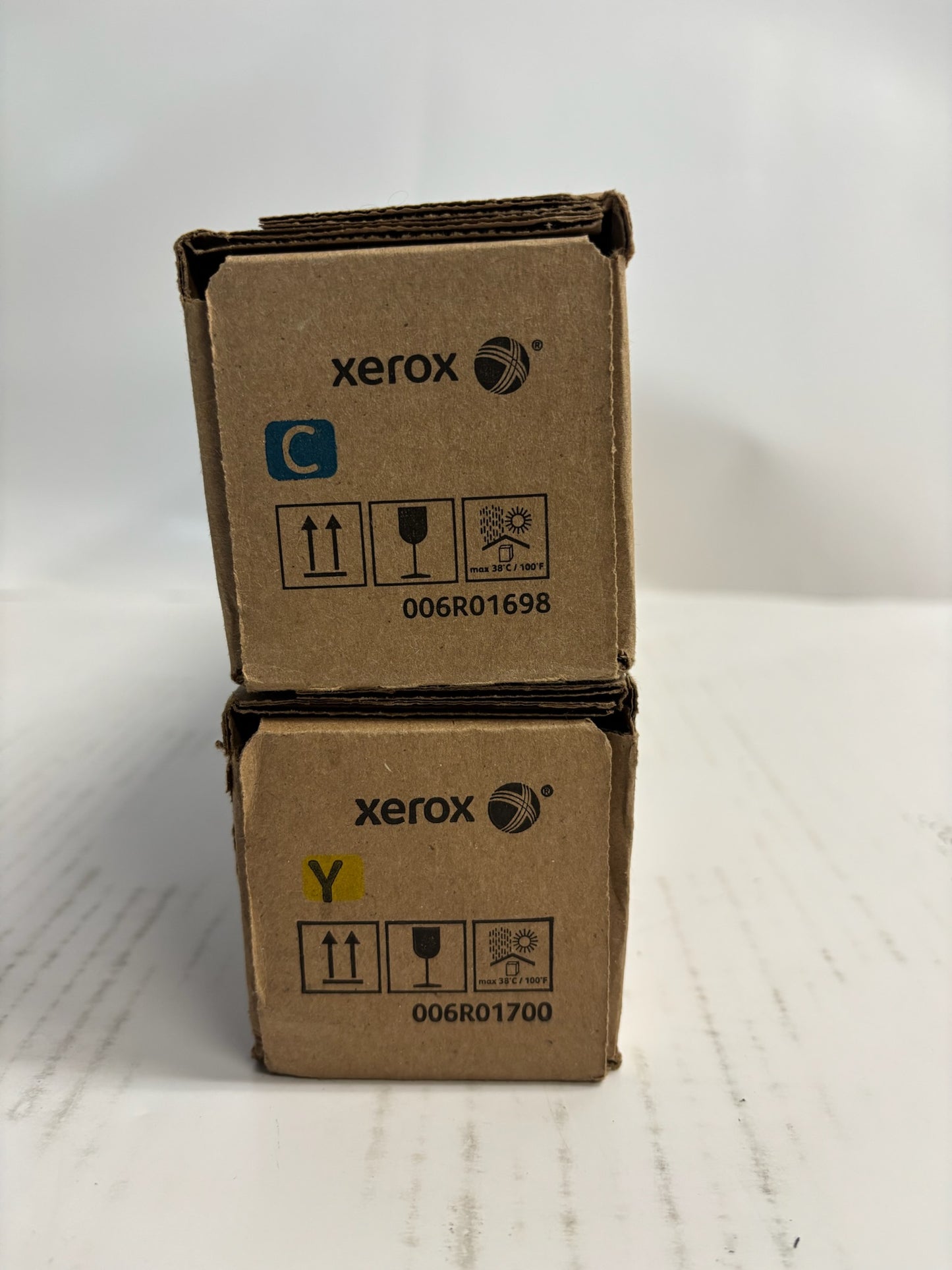 2 Genuine Xerox AltaLink C8030,C8035,C8045 Cyan & Yel Toner 006R01698, 006R01700