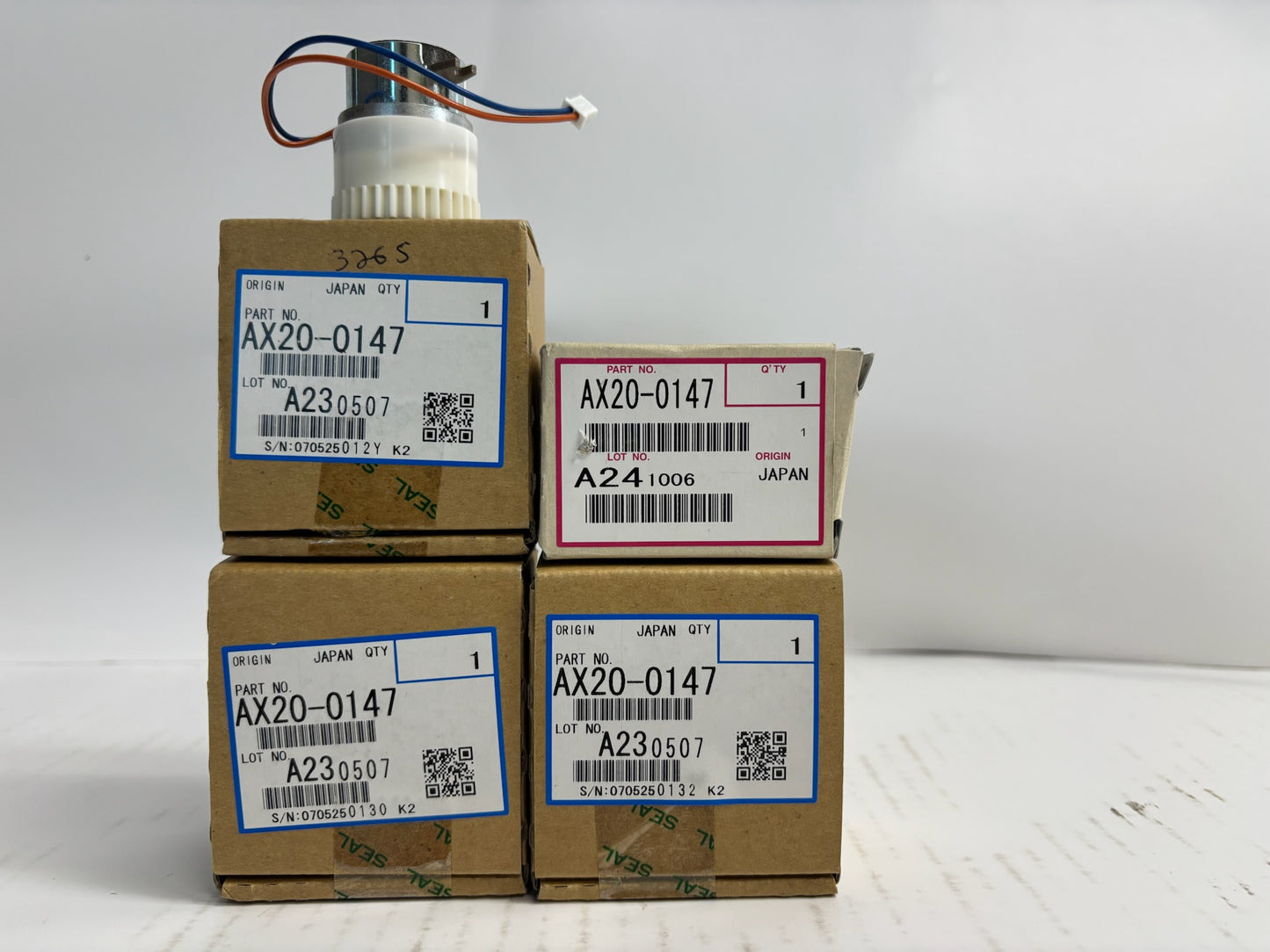 4 Open Genuine Ricoh Aficio 550,650 Magnetic Clutch AX20-0147, AX200147