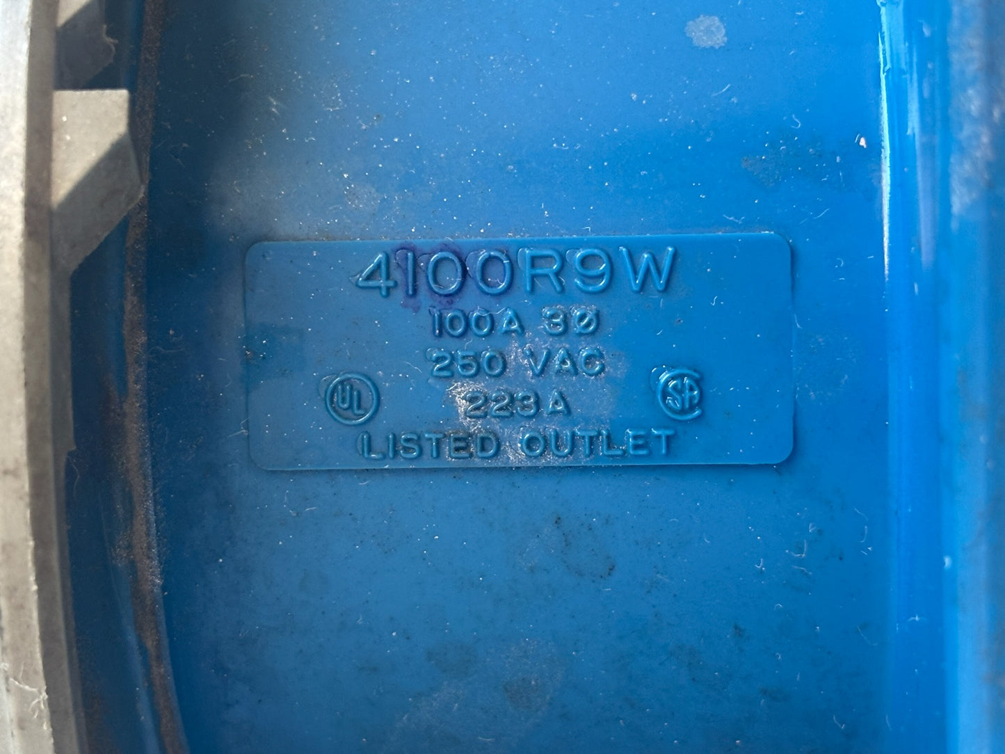 Used Hubbell 4100R9W Pin And Sleeve Receptacle, Water Tight W250V, 100A