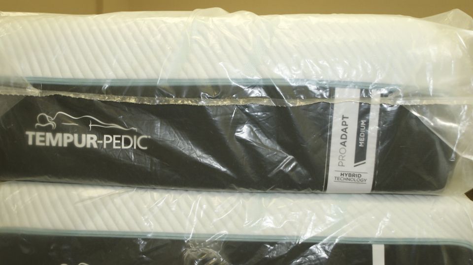 Tempur Pedic Pro Adapt Medium Hybrid Split Cal King (XL Twin x2) Mattress