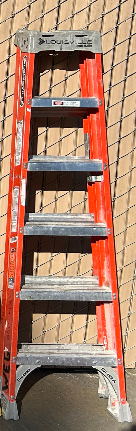 Louisville Ladder 6FT Fiberglass Step Ladder, 300-Pound Load Capacity, Type IA, FS1506