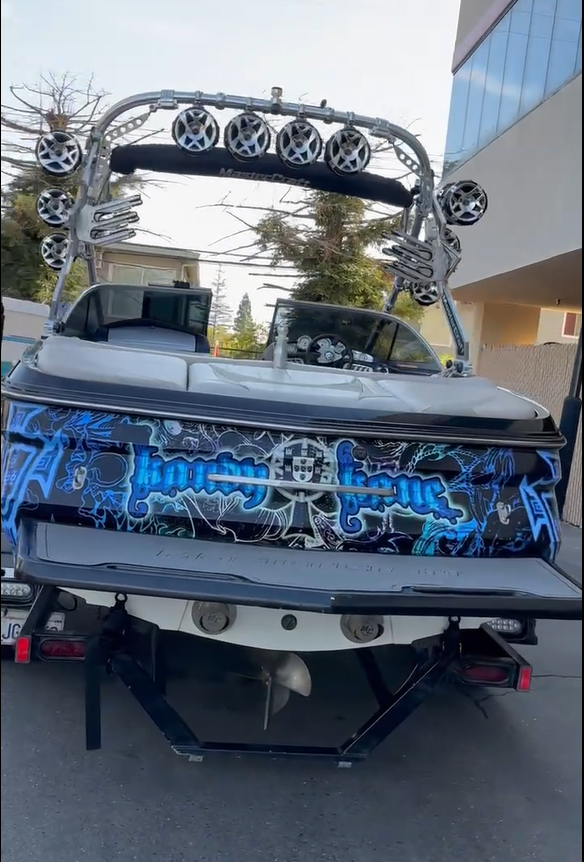2006 MasterCraft Maristar 200 Boat With $20,000 Speaker Tower System
