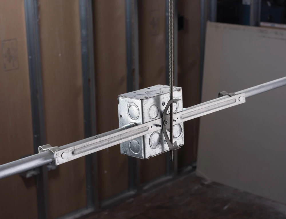25 Pck Caddy 812MB18 Box/Conduit Hanger With Rod/Wire Clip 1/2" 3/4", 1/4" Rod