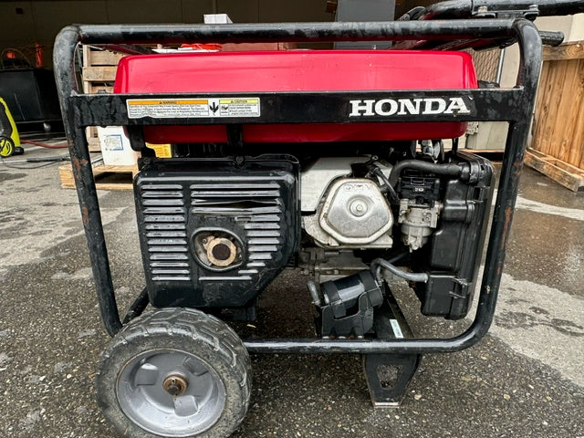 Honda EB6500X 6,500 Watt 120/240V Gas Industrial Portable Gas Generator