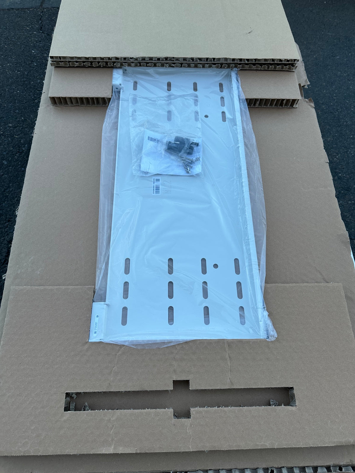 Open Box Manufacturer Refurbished SolarEdge Home Battery 10kWh RBAT-10K1PS0B-02 Warranty March 2033